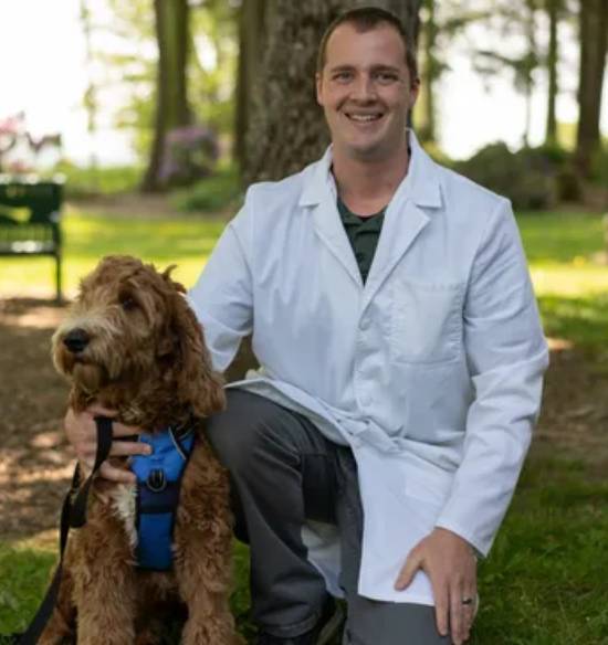 Dr Andrew Mast